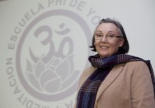 Swami Madavananda Moyi Giri, Vicepresidenta y fundadora de Fundación Phi