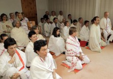 La Escuela Phi de Yoga Vedanta y Meditación en Valencia