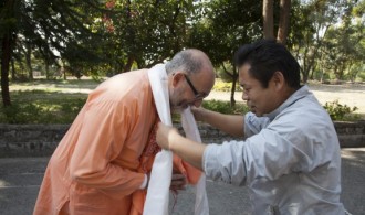 El Secretario de la Universidad, Passang Tsering